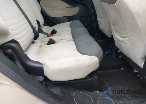 2014 Fiat 500L Easy из США, поврежденный, VIN ZFBCFABH1EZ012569